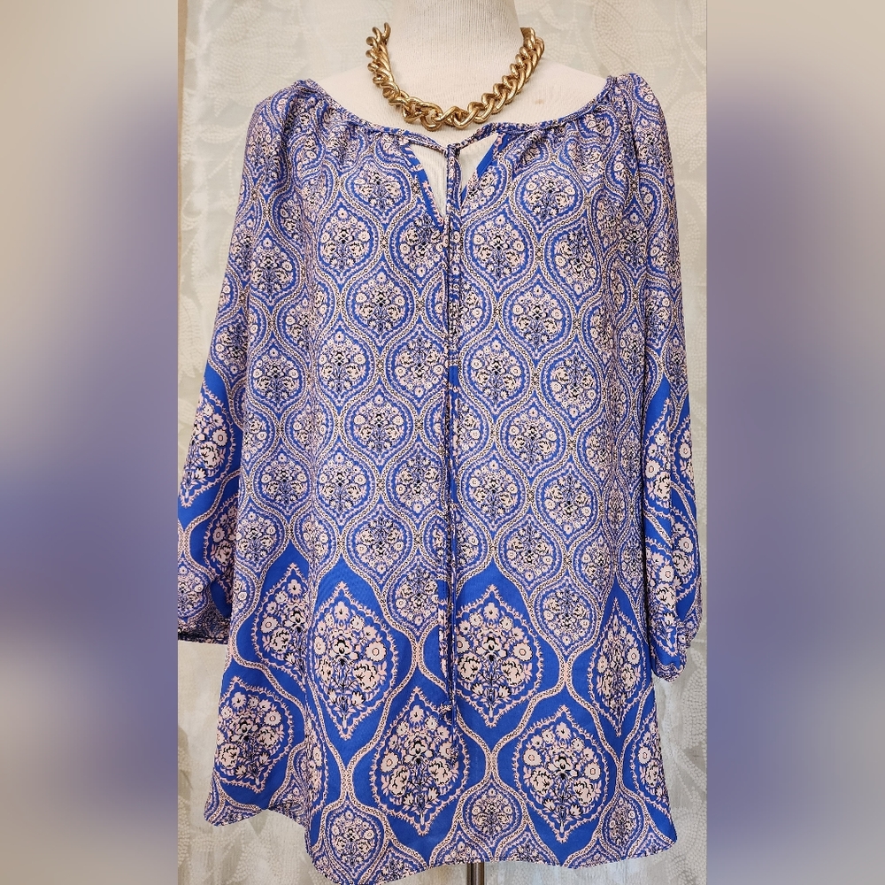 Soprano Woman's Top NWOT